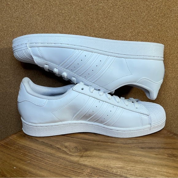 Adidas
Superstars 2
Brand new - Picture 5 of 9